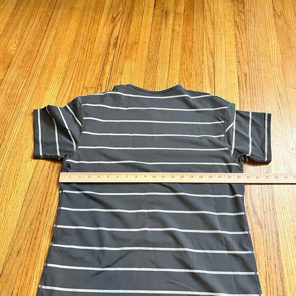 BYLT Shirt Mens Medium Drop Cut Short Sleeve Gray Stripe Performance - Picture 4 of 6